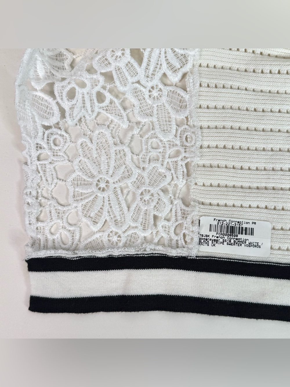 FRENCH CONNECTION Women Small Textured White Knit V-Neck Sweater Generous Sizing - Picture 13 of 16